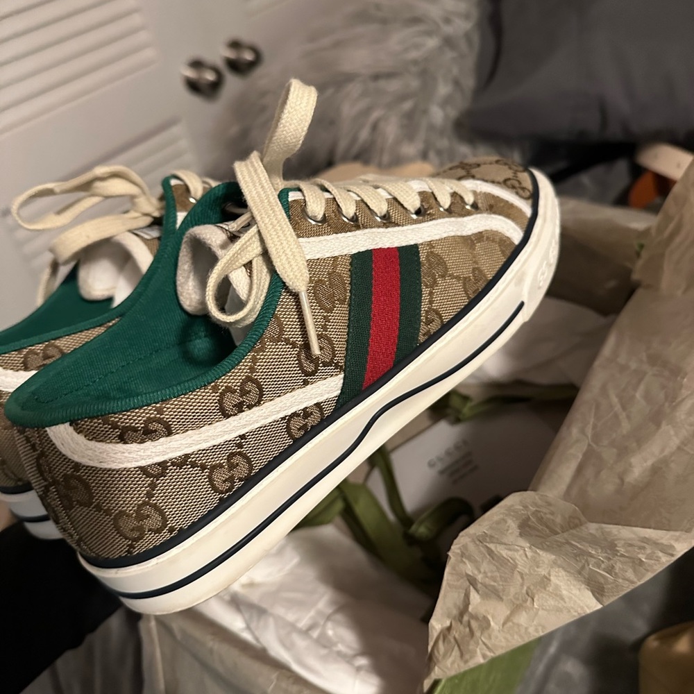 Gucci sneakers